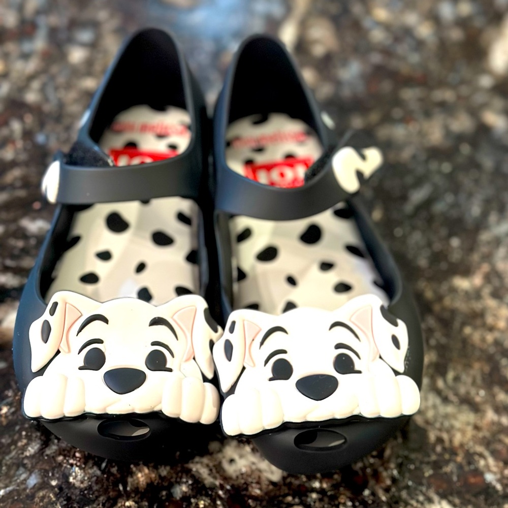 🖤Peep Toe Disney inspired 101 Dalmations dress shoes. 🤍